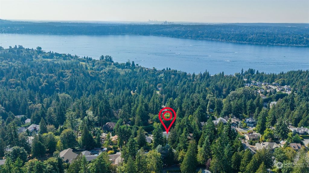 Photo of 205 211th Place NE, Sammamish, WA 98074 (MLS # 2158753)