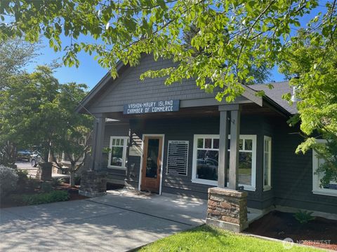 Photo of 17141 Vashon Highway Hwy SW, Vashon, WA 98070 (MLS # 2378008)
