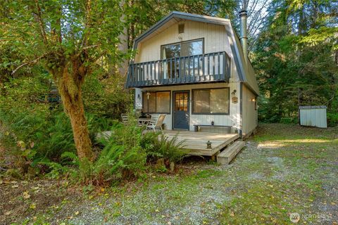 Photo of 7018 Olympus Way, Glacier, WA 98244 (MLS # 2487796)