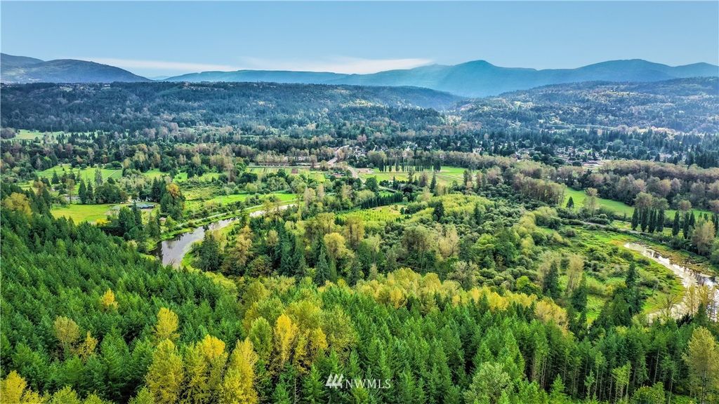 Photo of 0 XXX SE 39th Place, Fall City, WA 98024 (MLS # 1522625)