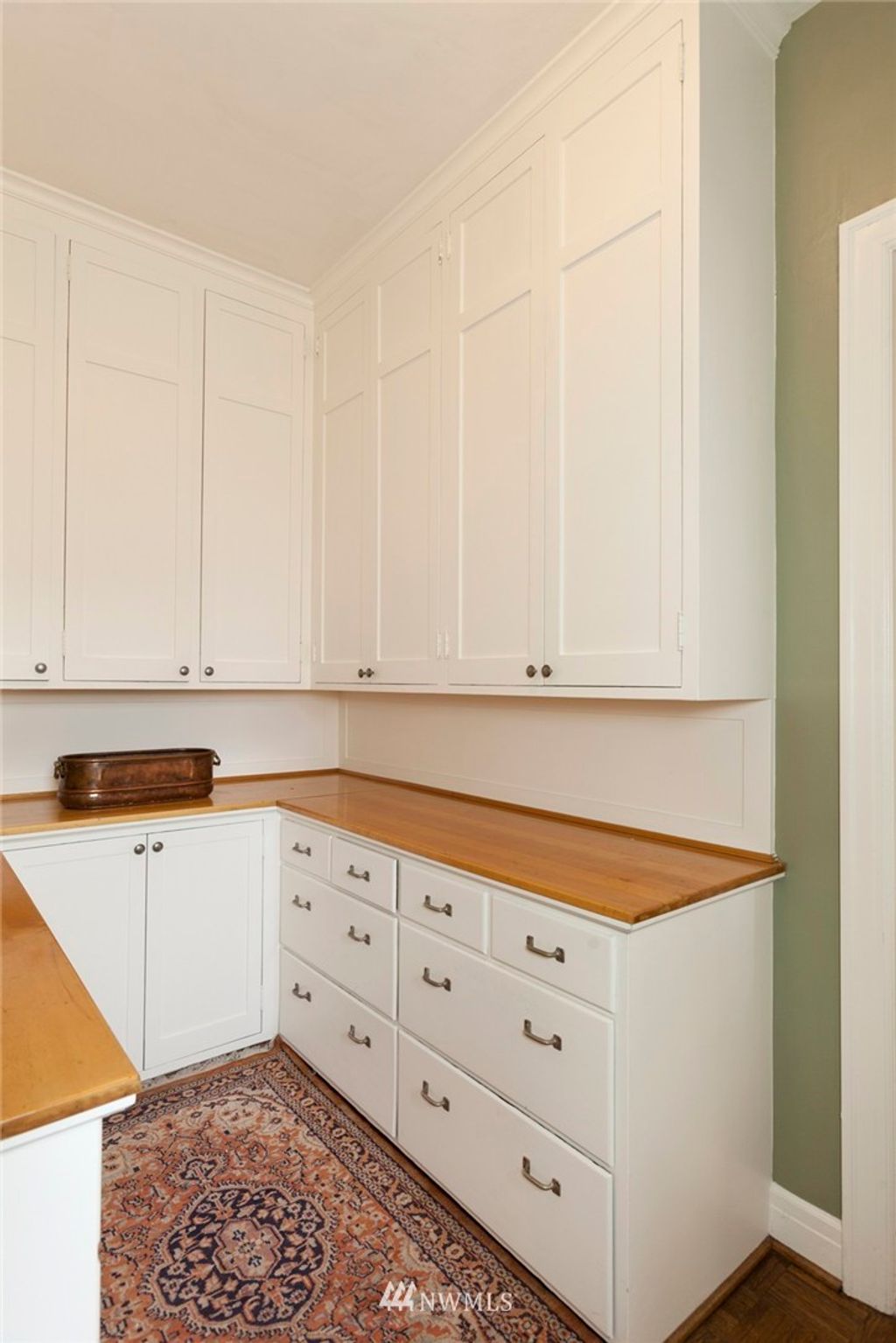 listing image 9363247929164846220