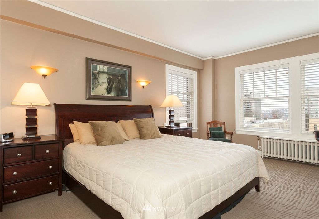 listing image 9362429473276204621