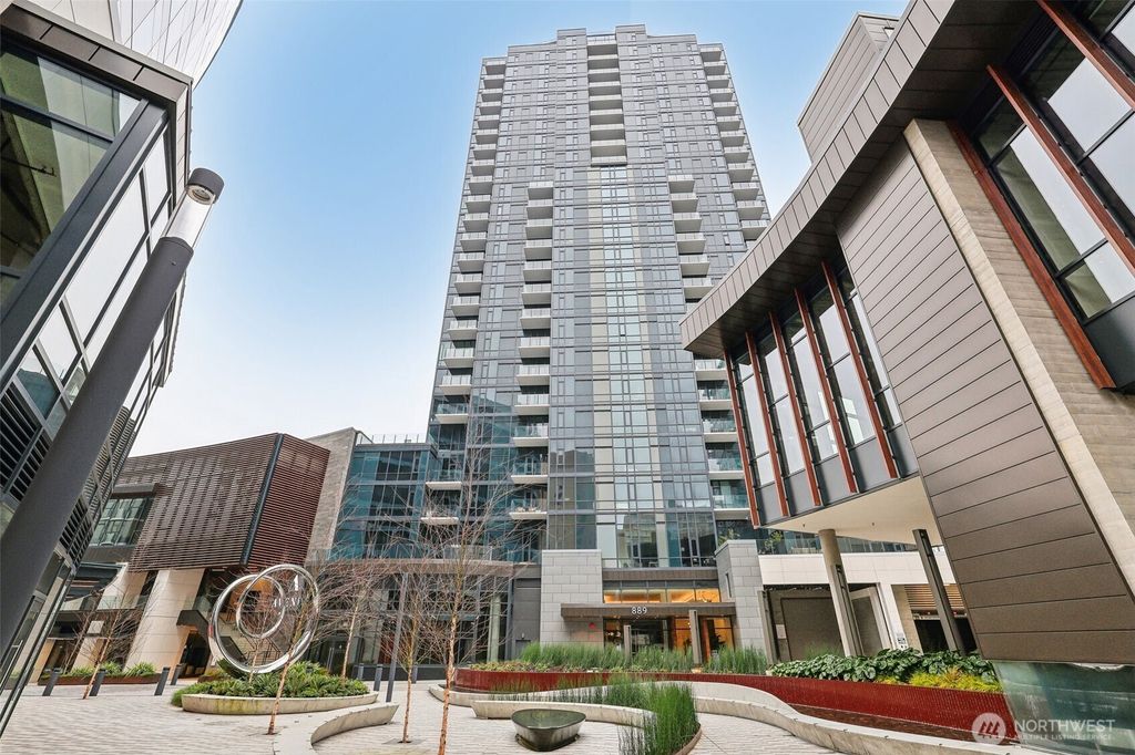 Photo of 889 Avenue Square NE #607, Bellevue, WA 98004 (MLS # 2459606)
