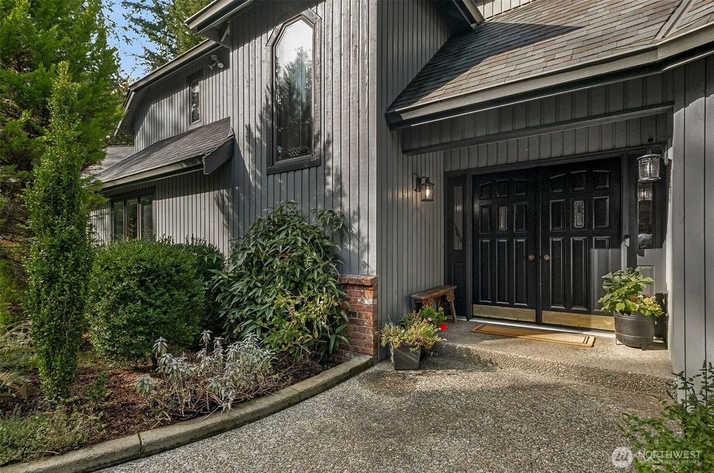 Photo of 21720 SE 246th Street, Maple Valley, WA 98038 (MLS # 2446725)