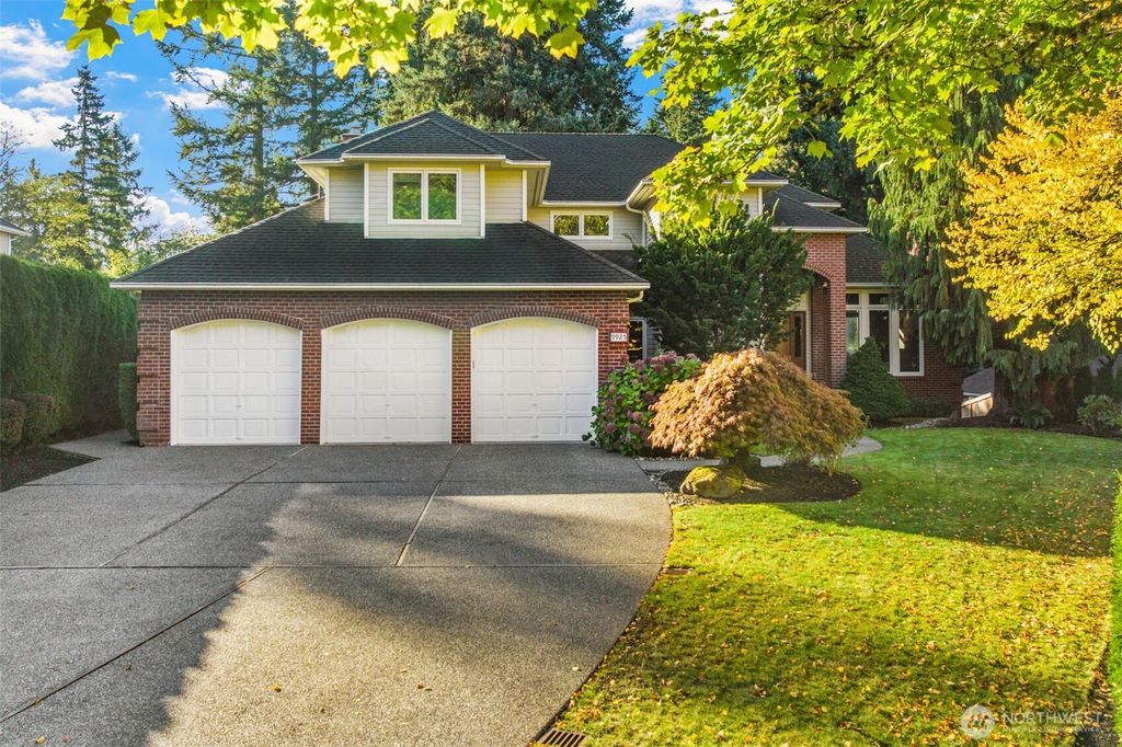 Photo of 9925 NE 197th Street, Bothell, WA 98011 (MLS # 2444893)