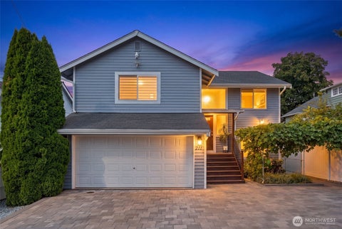 Photo of 211 S 78th Street, Tacoma, WA 98408 (MLS # 2577591)