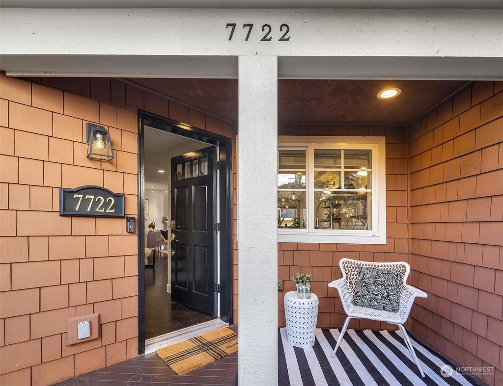 Photo of 7722 E Green Lake Drive N, Seattle, WA 98103 (MLS # 2033263)