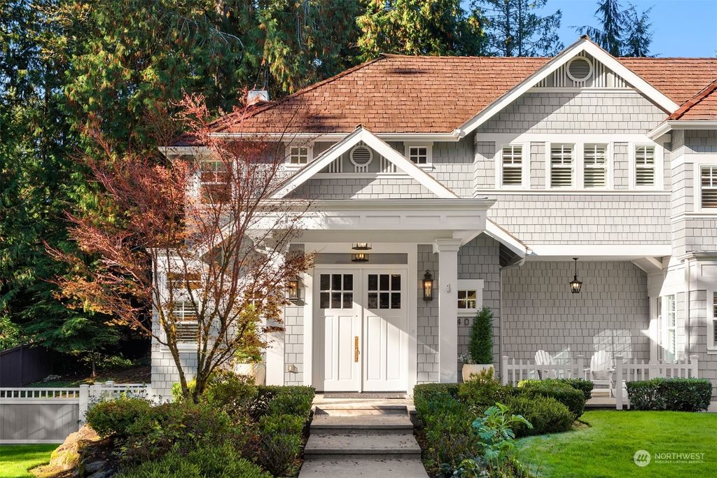 Photo of 14017 227th Avenue NE, Woodinville, WA 98077 (MLS # 2177821)