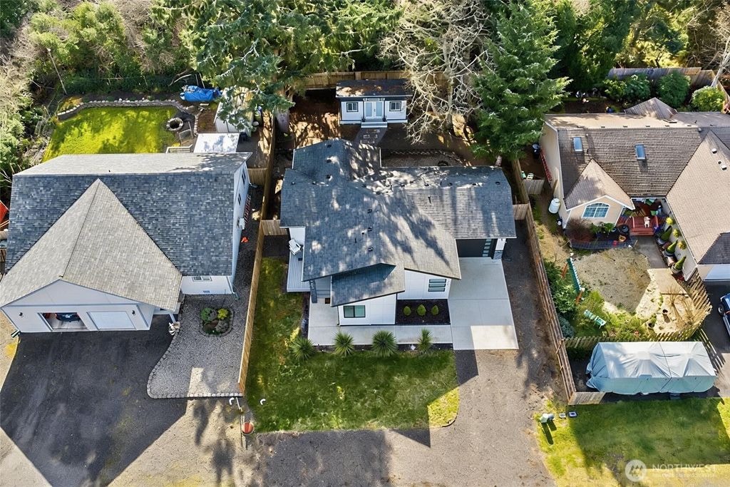 Photo of 793 Island Circle SE, Ocean Shores, WA 98569 (MLS # 2492570)