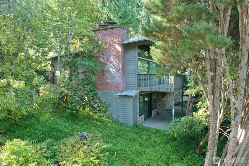 95 Marine Drive