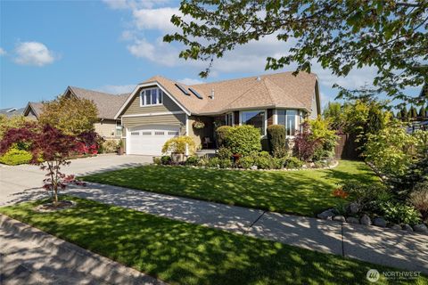 814 N Park St Lynden WA 98264