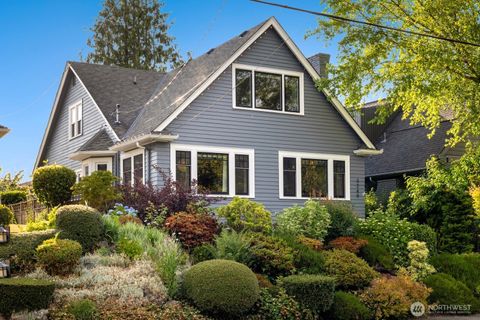 3249 27th Avenue W Seattle WA 98199