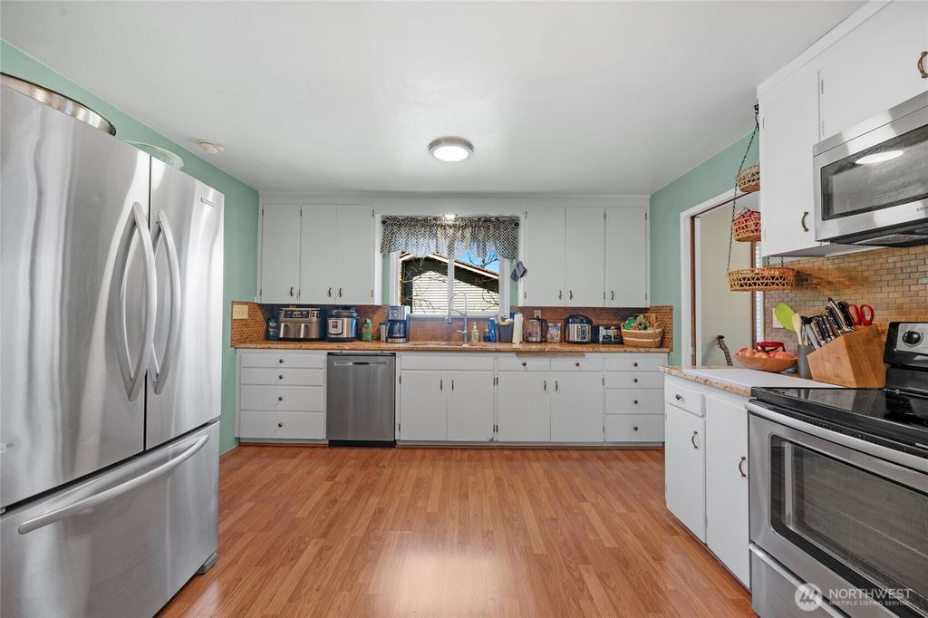 Photo of 8813 Valhalla Drive, Everett, WA 98208 (MLS # 2360815)