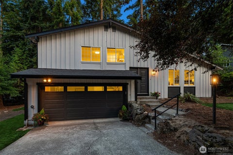 Photo of 12523 NE 138th Place, Kirkland, WA 98034 (MLS # 2579813)