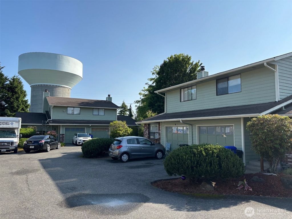 Photo of 1105 90th Street SW, Everett, WA 98204 (MLS # 2385352)