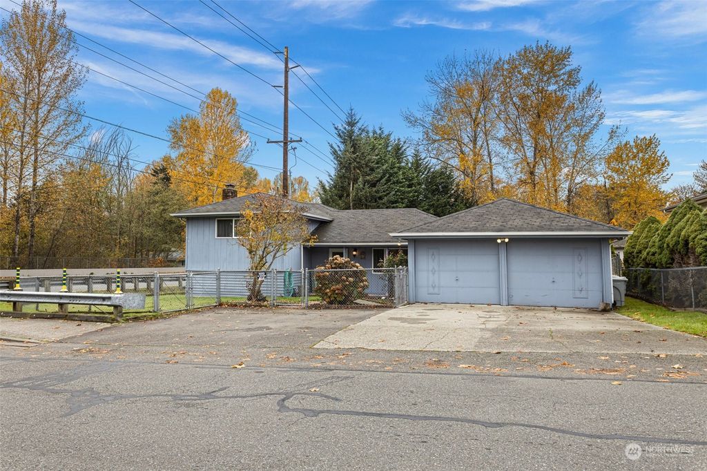 Photo of 20655 120th Avenue SE, Kent, WA 98031 (MLS # 2178481)