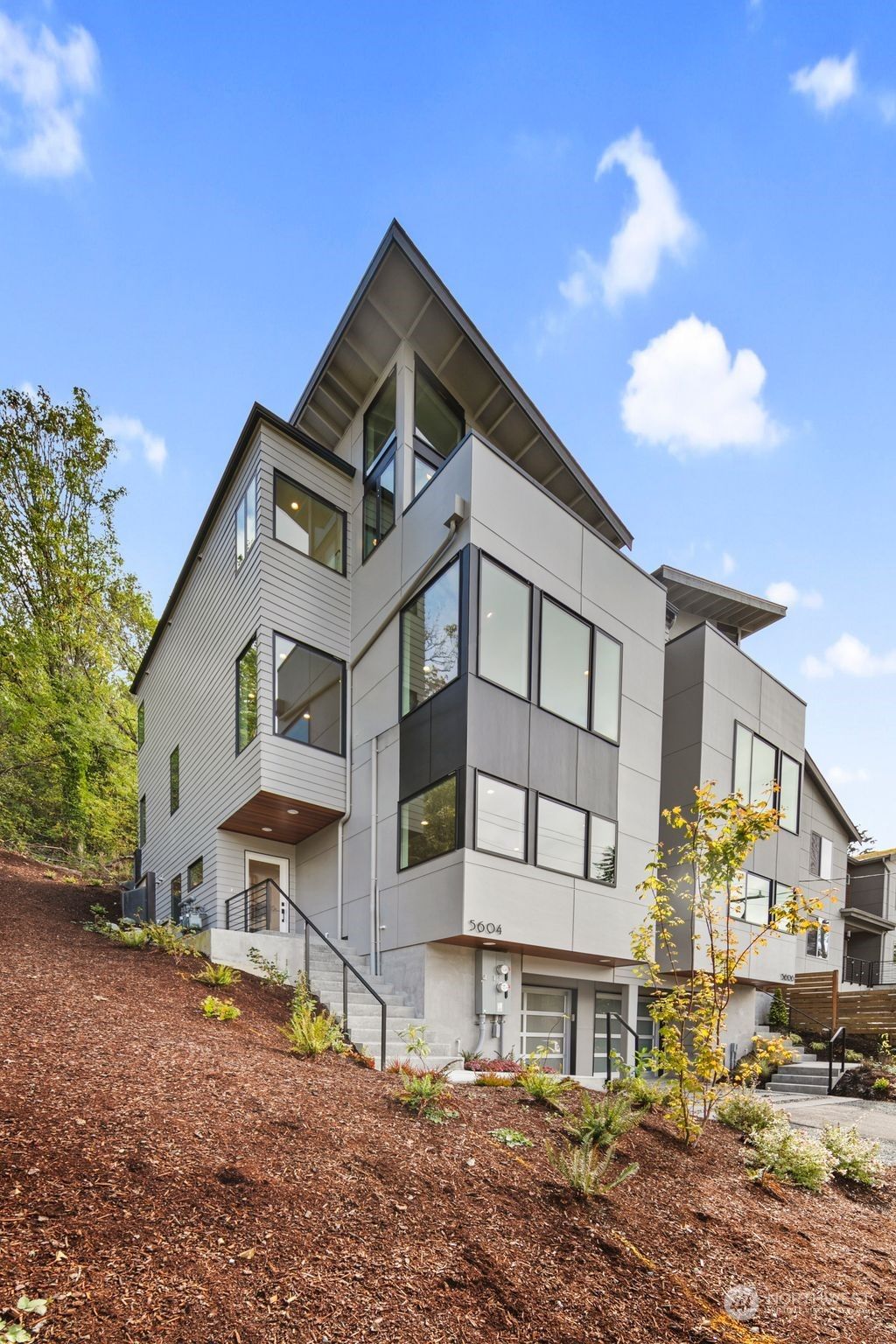 Photo of 5604 23rd Avenue SW, Seattle, WA 98106 (MLS # 2293319)