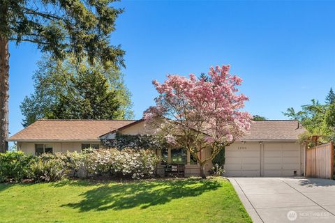 Photo of 1260 168th Avenue NE, Bellevue, WA 98008 (MLS # 2518045)
