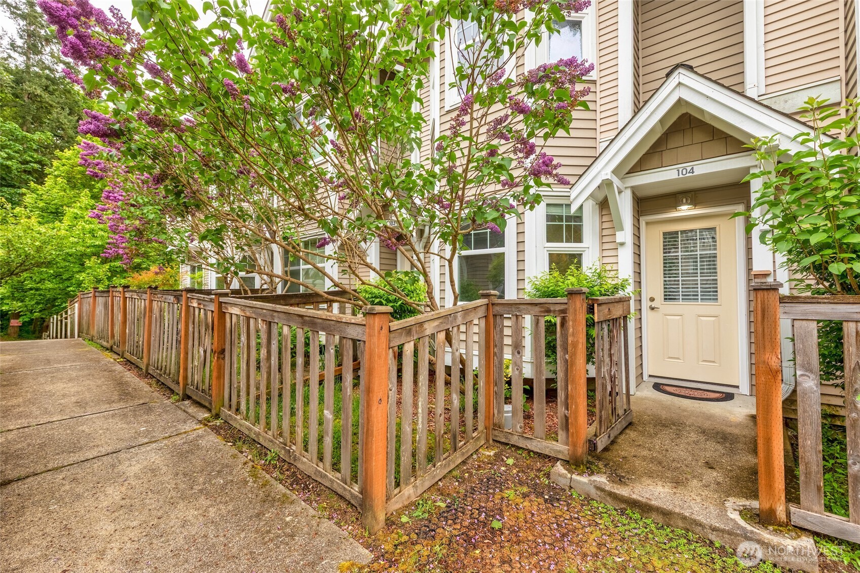 16418 NE 91st Street 104
