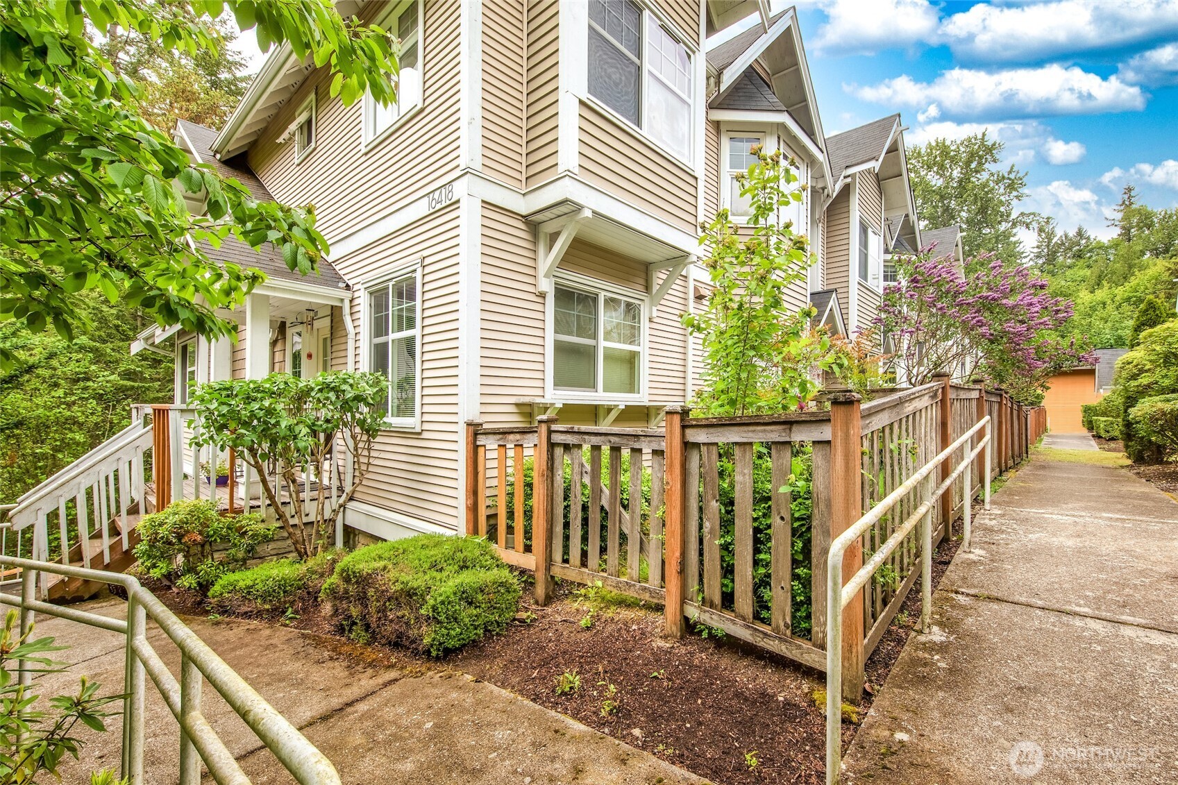 16418 NE 91st Street 104