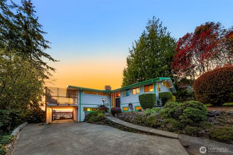 15212 27th Avenue SW Burien WA 98166