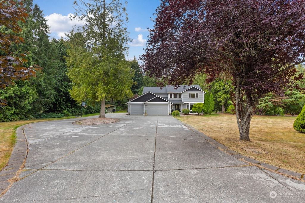 Photo of 828 167th Avenue SE, Snohomish, WA 98290 (MLS # 2153502)