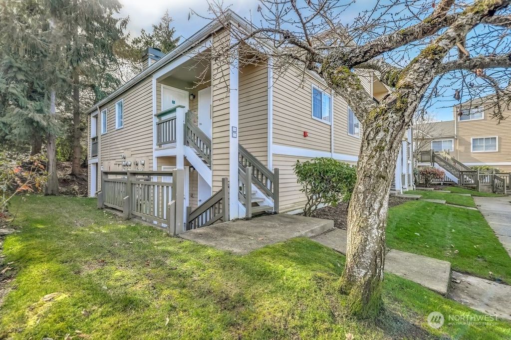Photo of 5300 Harbour Pointe Boulevard #307B, Mukilteo, WA 98275 (MLS # 2043003)