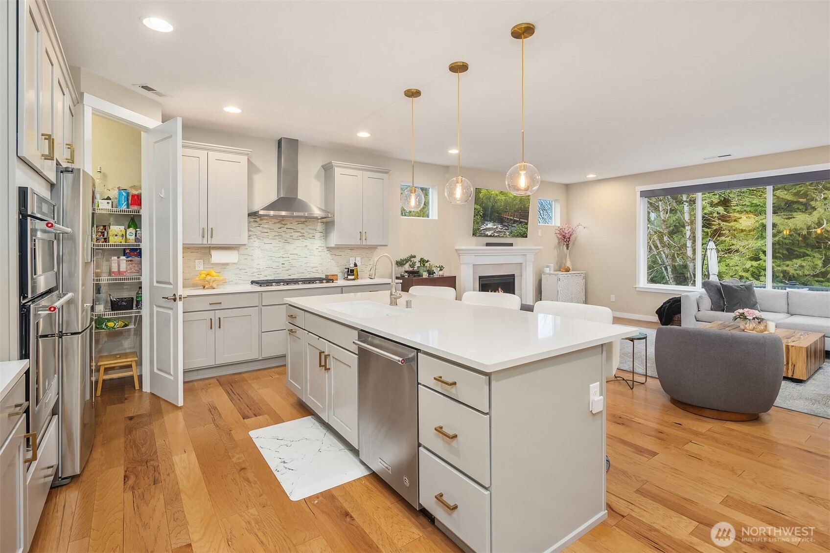 4938 233RD Avenue SE