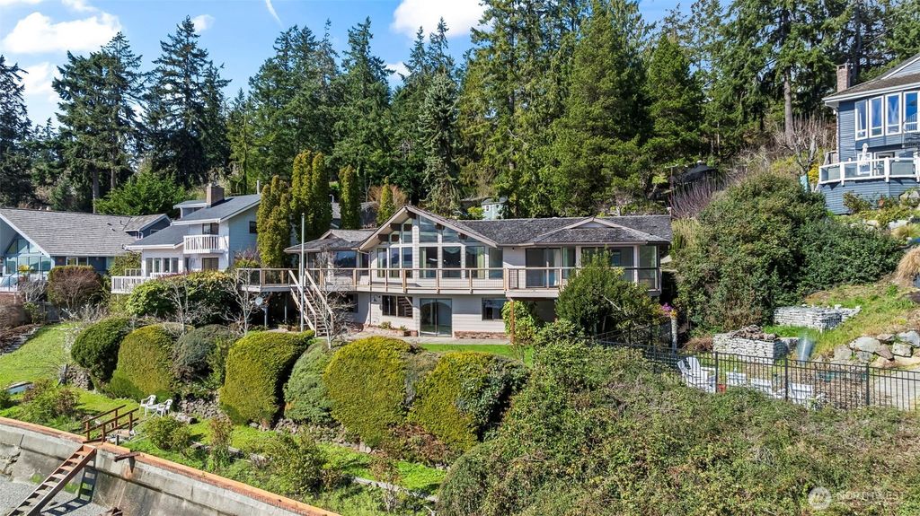 Photo of 8806 Warren Drive NW, Gig Harbor, WA 98335 (MLS # 2495879)