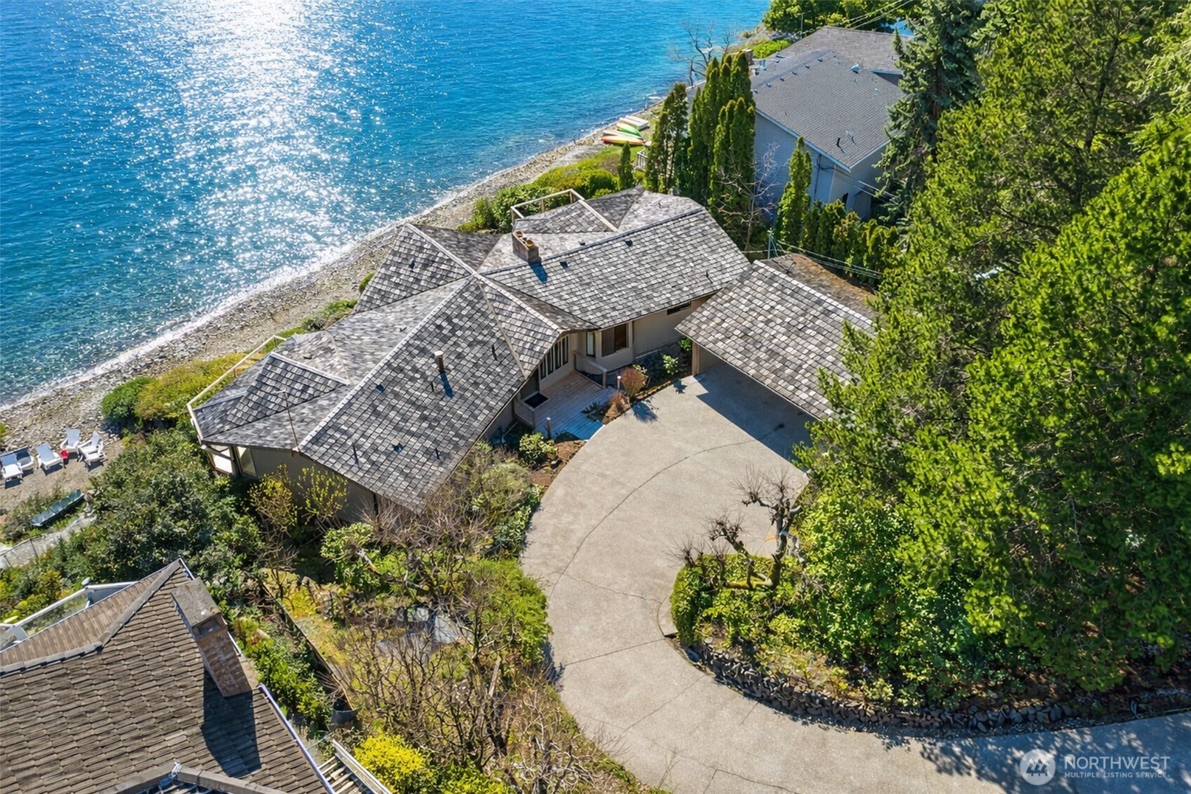 8806 Warren Drive NW