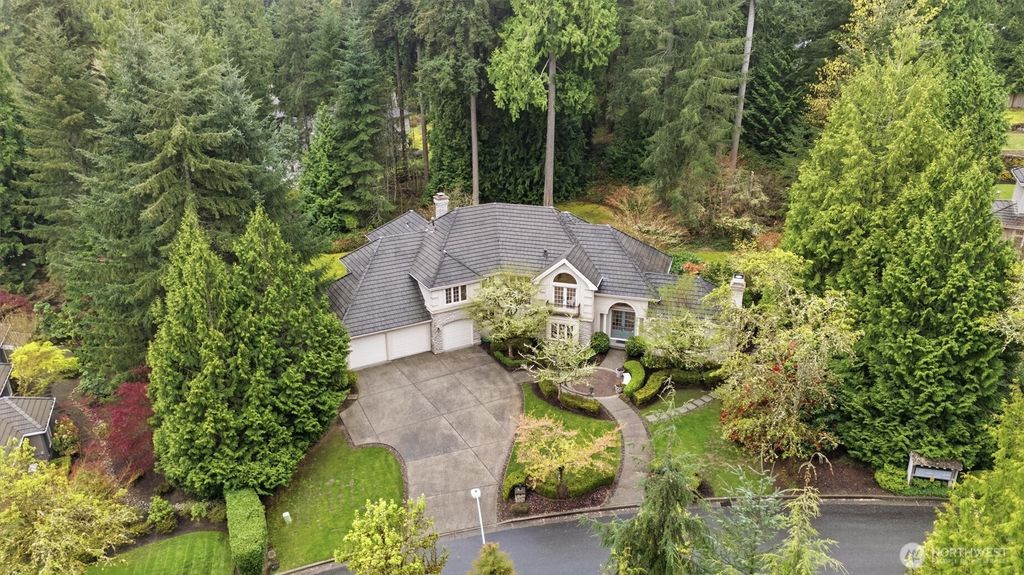 Photo of 13799 NE 32nd Place, Bellevue, WA 98005 (MLS # 2519208)