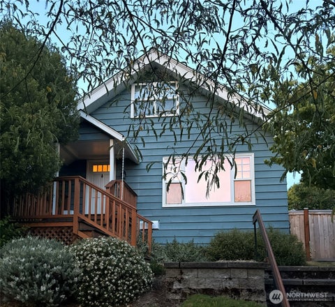 Photo of 6108 Corliss Avenue N, Seattle, WA 98103 (MLS # 2543304)