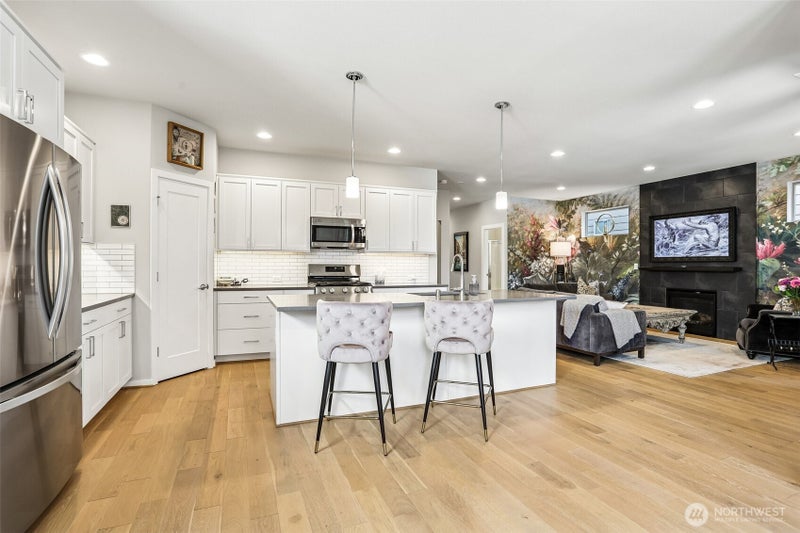 24 151st Street SW