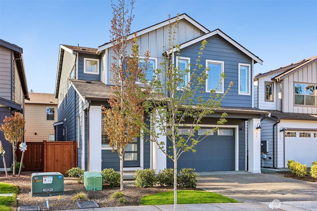 Photo of 24 151st Street SW, Lynnwood, WA 98087 (MLS # 2515903)