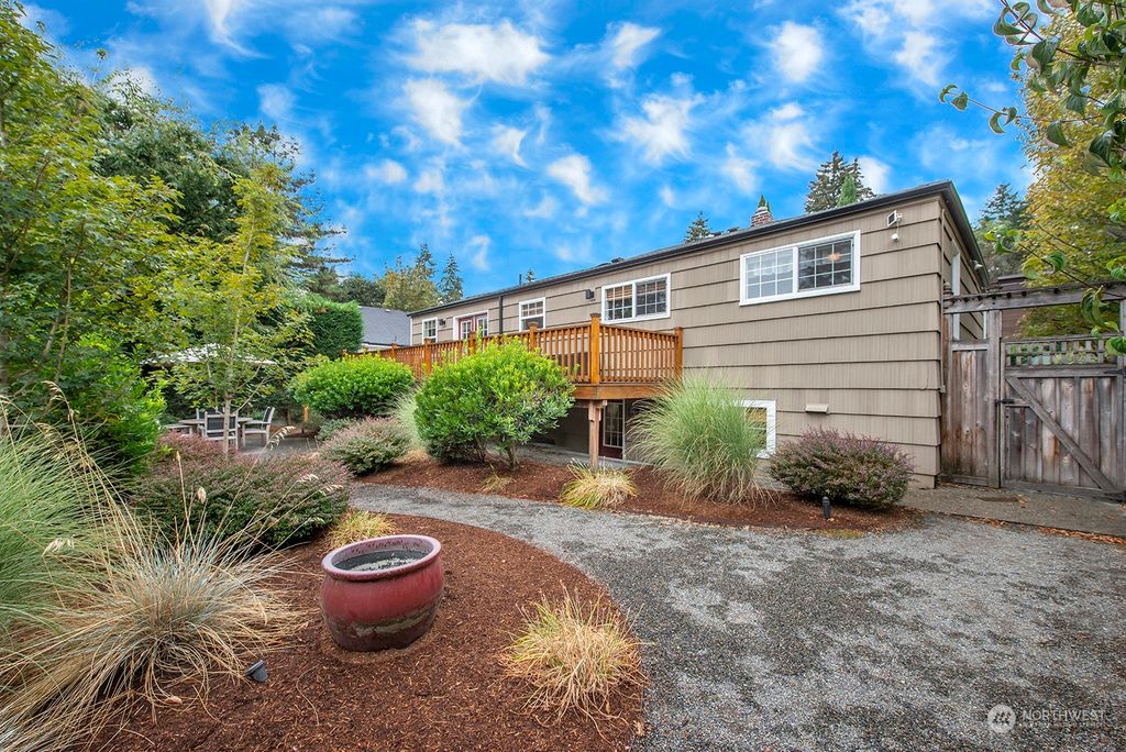 Photo of 11012 23rd Avenue NE, Seattle, WA 98125 (MLS # 2004102)