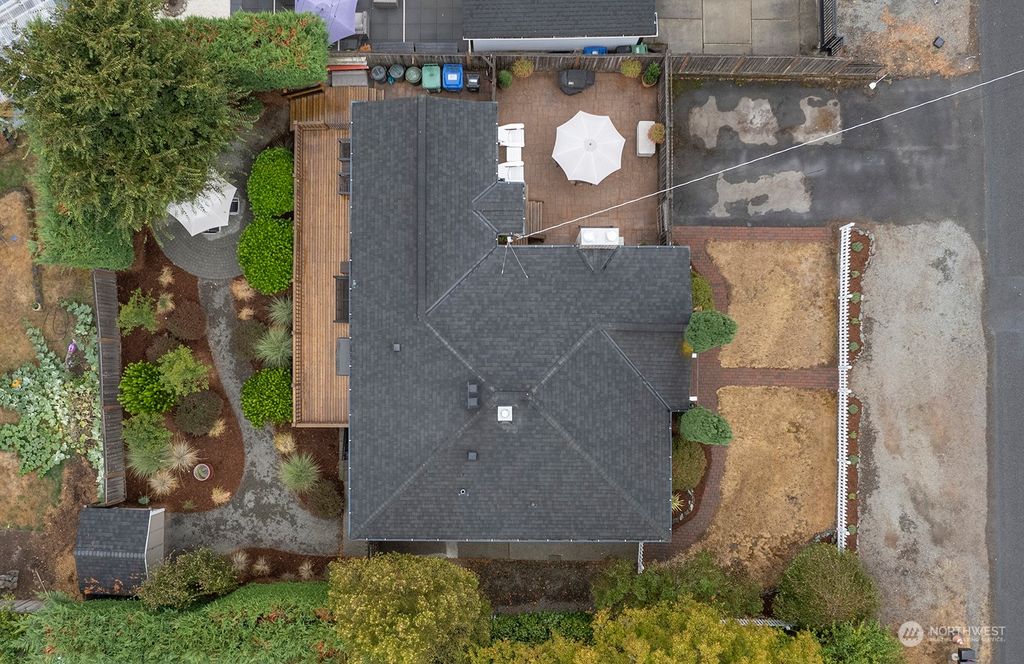 Photo of 11012 23rd Avenue NE, Seattle, WA 98125 (MLS # 2004102)
