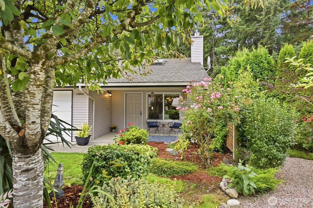 Photo of 24849 13th Avenue S, Des Moines, WA 98198 (MLS # 2588187)