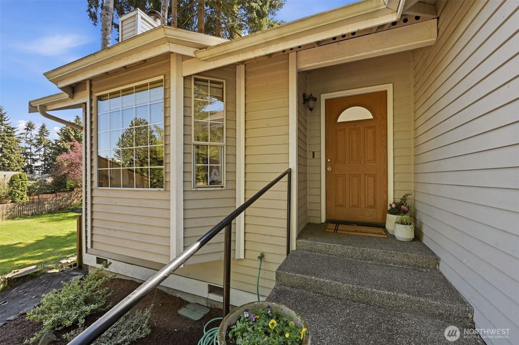 Photo of 5141 SW 326th Place, Federal Way, WA 98023 (MLS # 2509354)