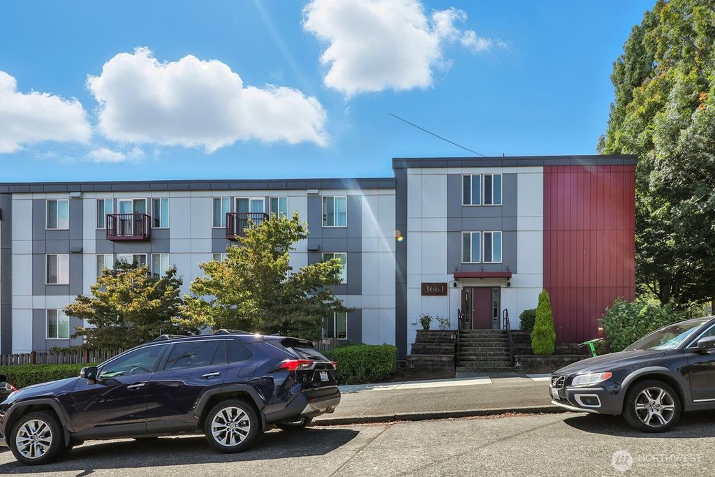 Photo of 3661 Phinney Avenue N #101, Seattle, WA 98103 (MLS # 2416608)