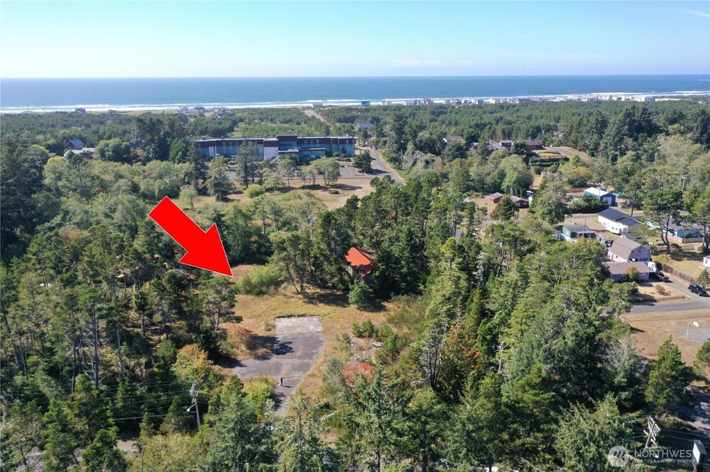 Photo of 715 S Forrest Street, Westport, WA 98595 (MLS # 2510864)