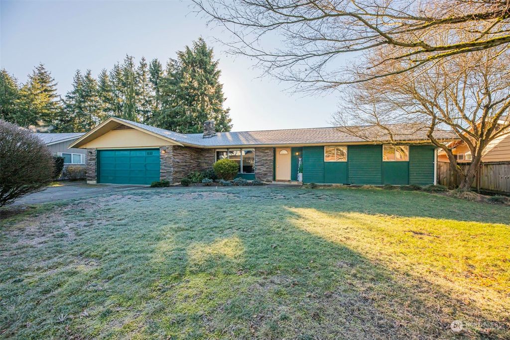 Photo of 5802 70th Street NE, Marysville, WA 98270 (MLS # 2326655)