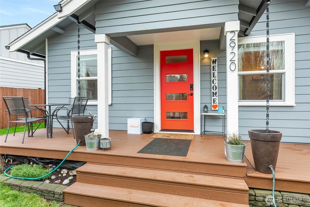 Photo of 2920 Elm Street, Bellingham, WA 98225 (MLS # 2468768)