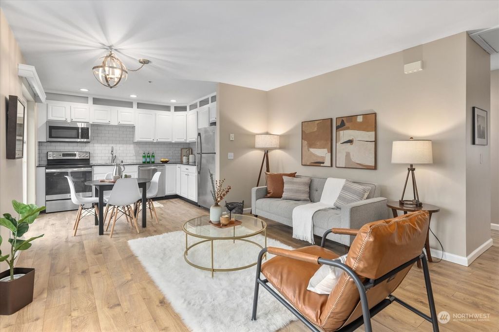 Photo of 3322 148th Street SW #D7, Lynnwood, WA 98087 (MLS # 2300027)