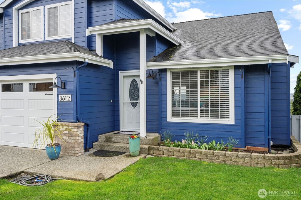 Photo of 8612 76th Avenue NE, Marysville, WA 98270 (MLS # 2489296)