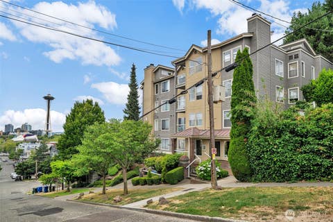 Photo of 1011 5th Avenue N #201, Seattle, WA 98109 (MLS # 2539341)