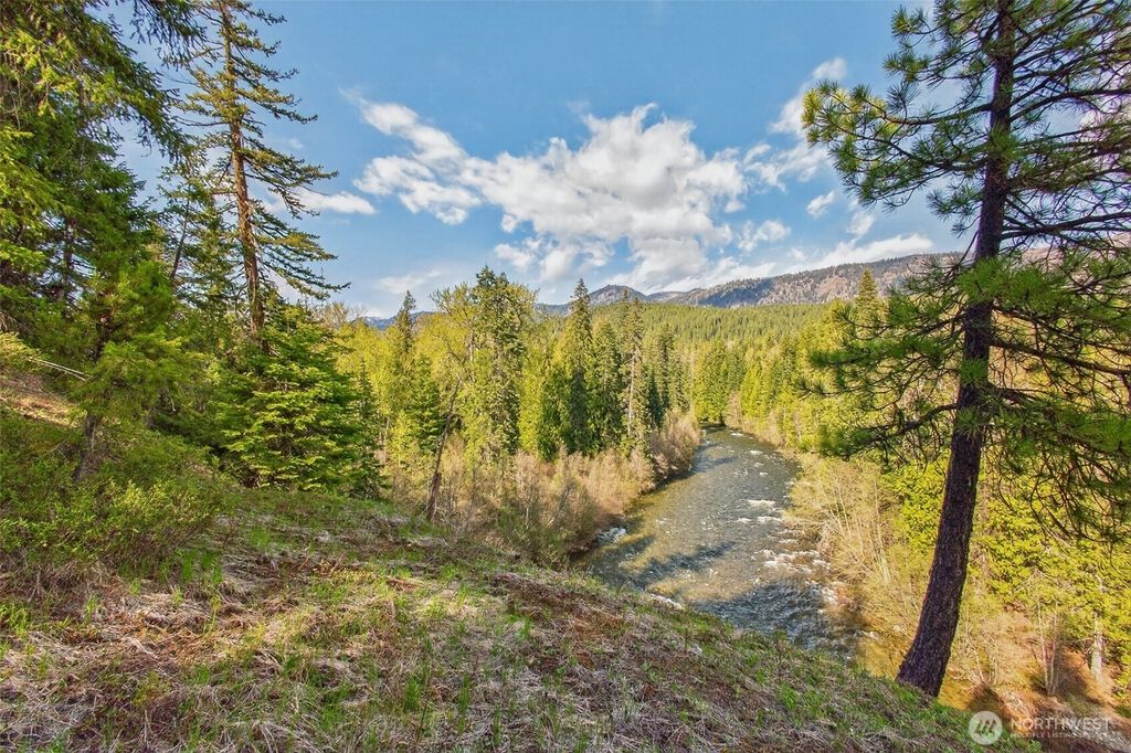 Photo of 0 Salal Drive, Leavenworth, WA 98826 (MLS # 2513058)