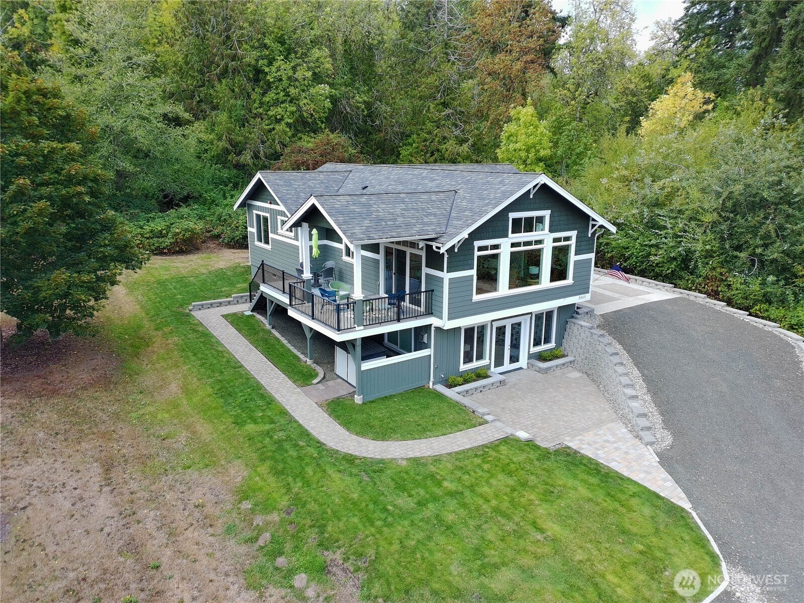 3905 Wollochet Drive NW