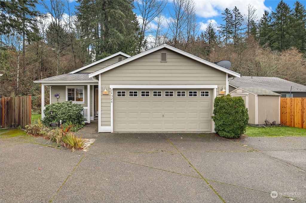 Photo of 24324 226th Avenue SE, Maple Valley, WA 98038 (MLS # 2183876)