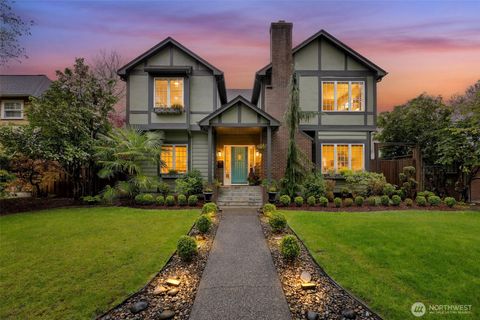 Photo of 1514 25th Avenue, Longview, WA 98632 (MLS # 2492786)