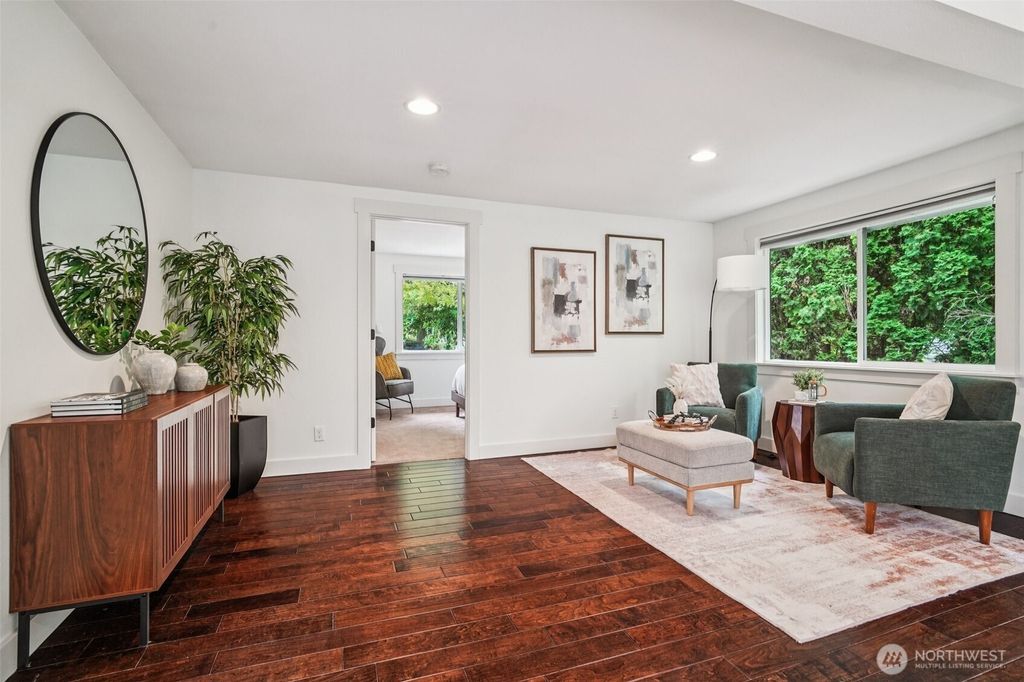 Photo of 3047 124th Avenue NE, Bellevue, WA 98005 (MLS # 2447891)